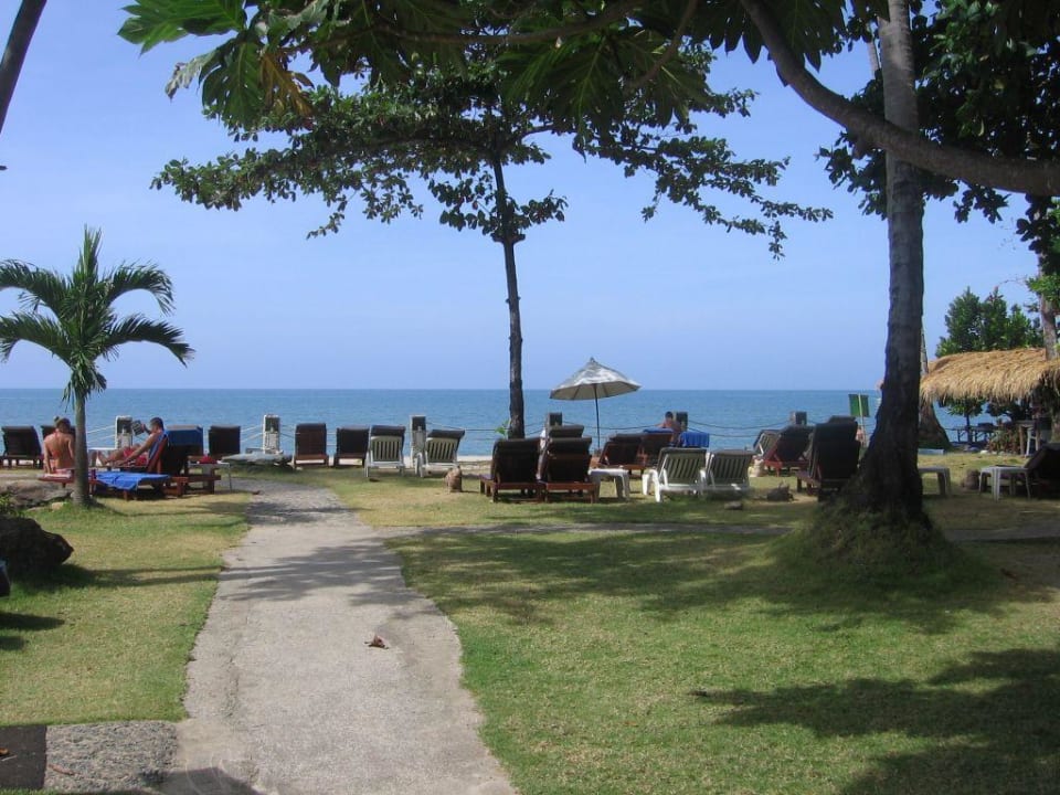Blick zum Meer Hotel Bhumiyama Resort