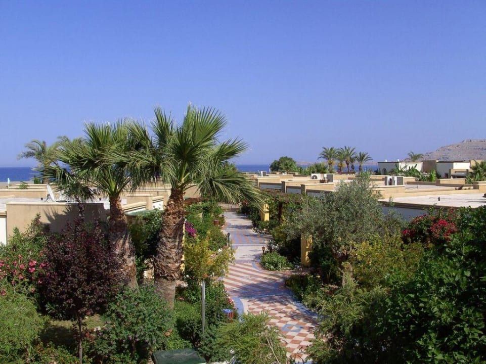 Blick vom Nebengebäude Richtung Meer Atrium Palace Thalasso Spa Resort & Villas