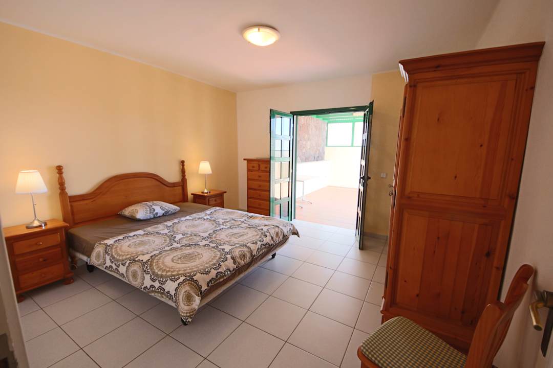 Zimmer IVV.SL Ferienhaus Sargo 6EG