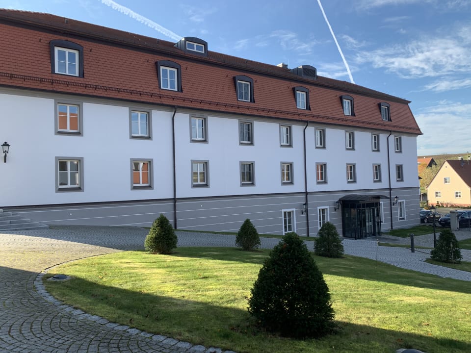 Außenansicht Hotel Schloss Leitheim