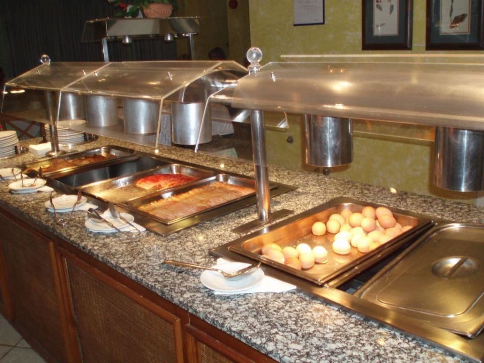 Das Buffet im Los Brezos, Frühstück LABRANDA Bahía y Villas Fañabé