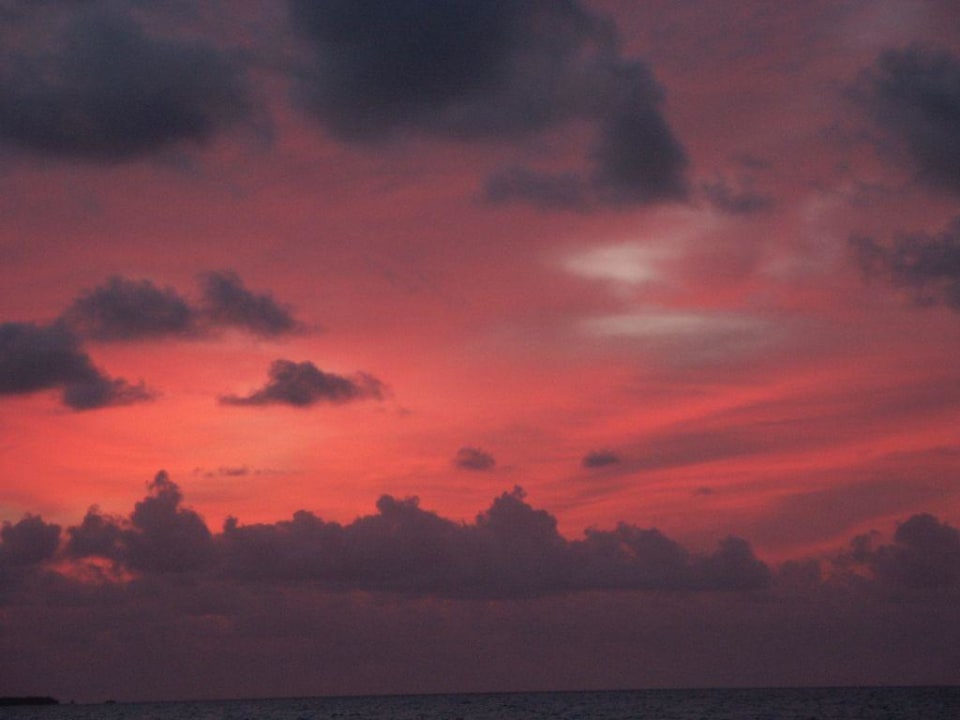 Abendstille Thulhagiri Island Resort
