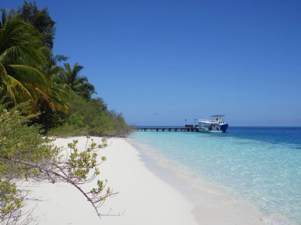 Blick zum Mitarbeitersteg Adaaran Club Rannalhi - All Inclusive