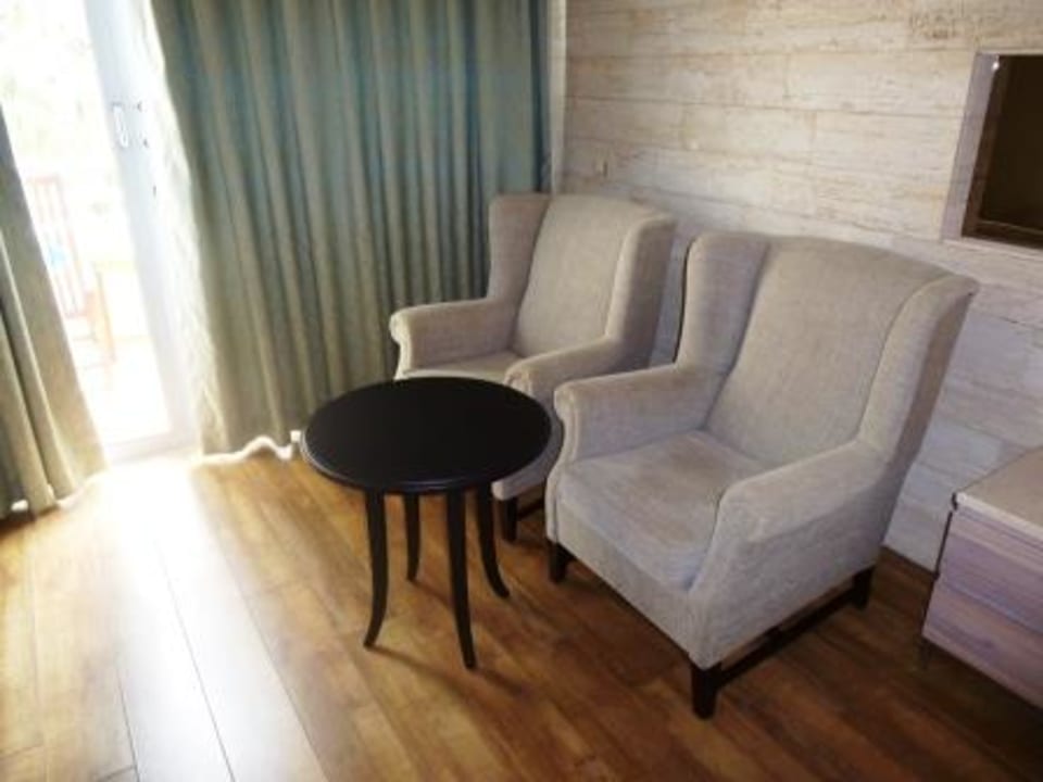 Zimmer Melas Resort Hotel