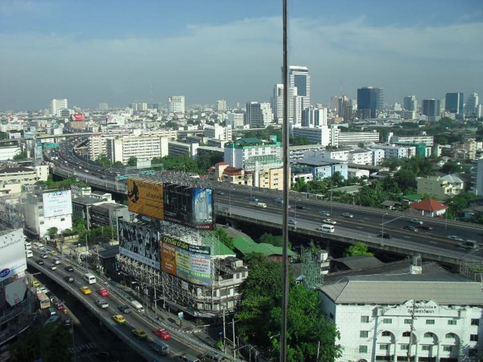 Aus Dem Zimmer Im 15 Sto Hotel Century Park Bangkok