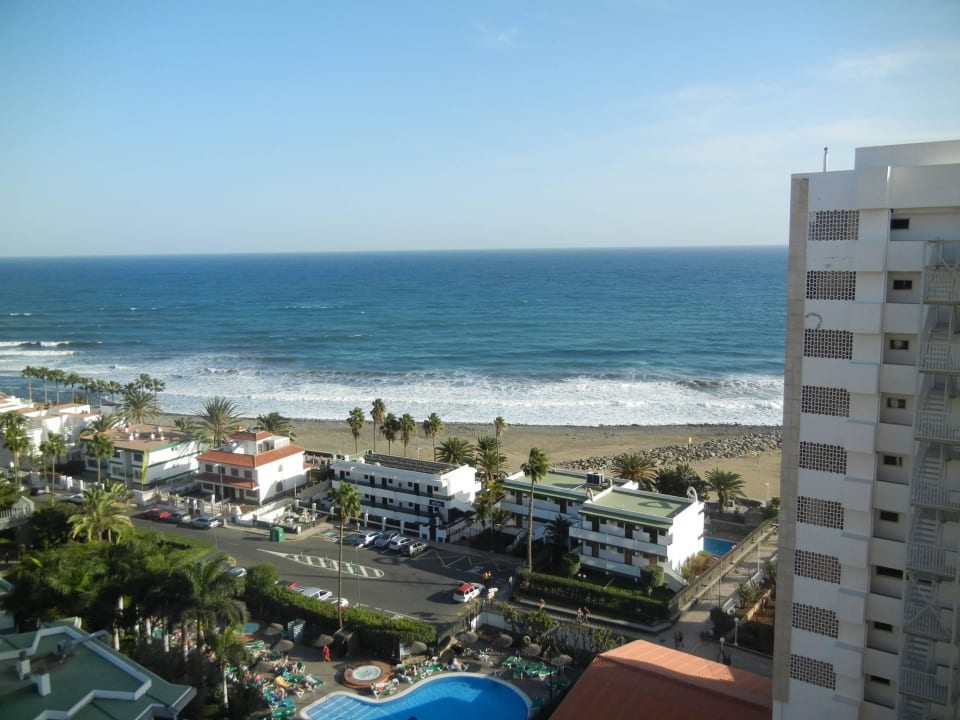 Ausblick von Zimmer 817 allsun Hotel Lucana