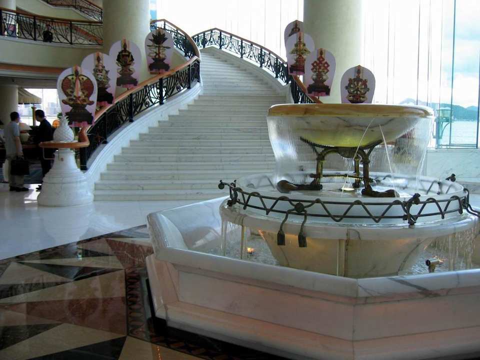 Lobby Harbour Grand Kowloon