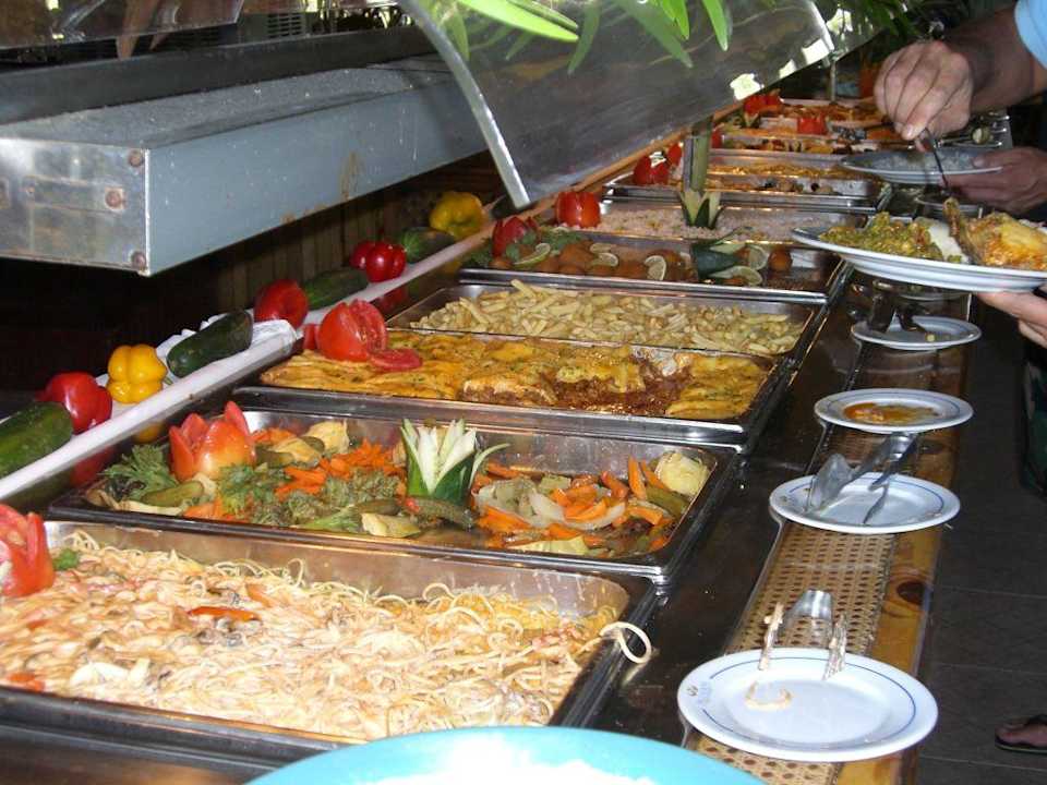 Mittagsbuffet am Strand im "El Arecife" Grand Palladium Select Bávaro Resort & Spa