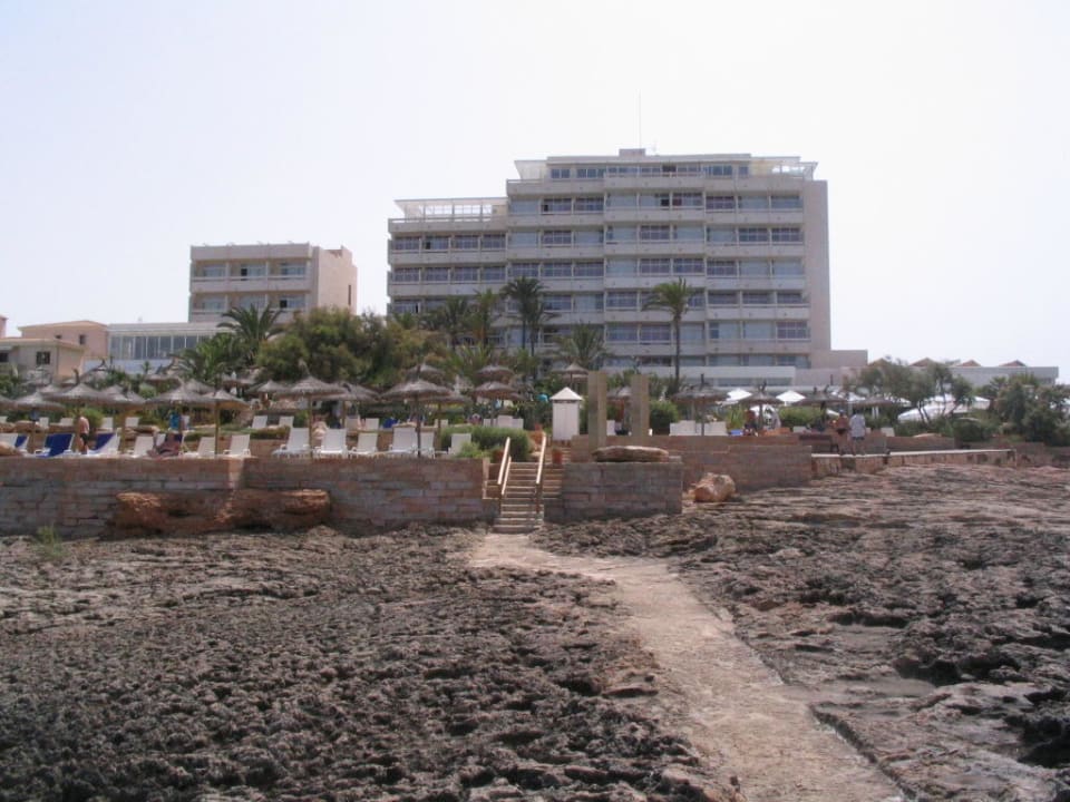 Blick vom Meer Bikini Island & Mountain Hotel Es Trenc