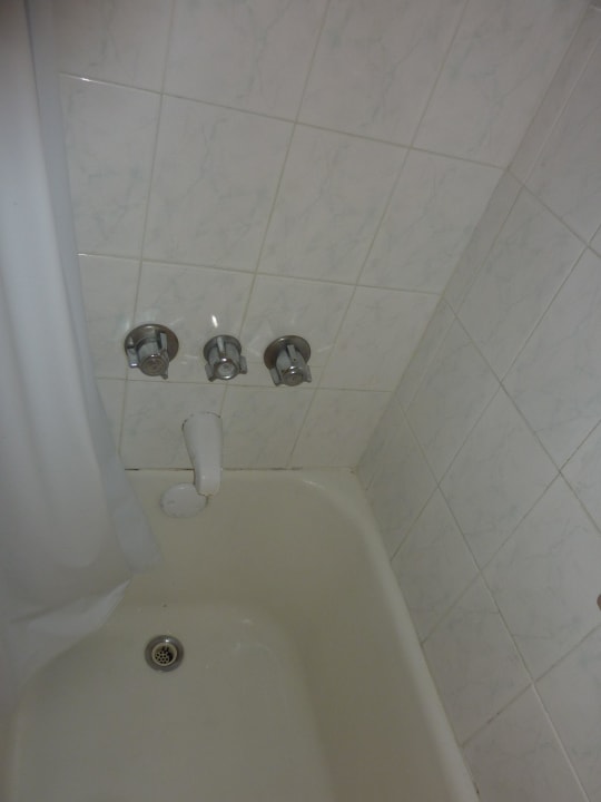 Im Bad Snooze  Motel