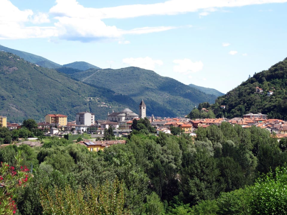 Blick vom Balkon auf Cannobio Casa Levante