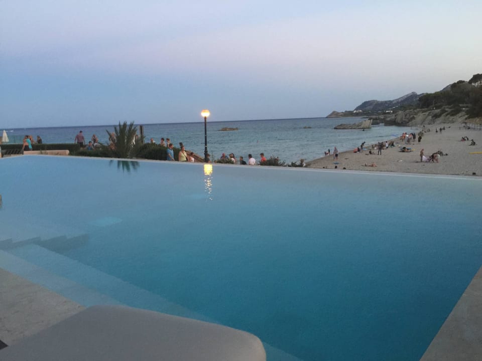 Der Pool an der Bar im Erdgeschoss Son Moll Sentits Hotel & Spa