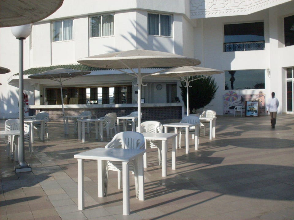 Pool und Poolbar El Mouradi Club Kantaoui
