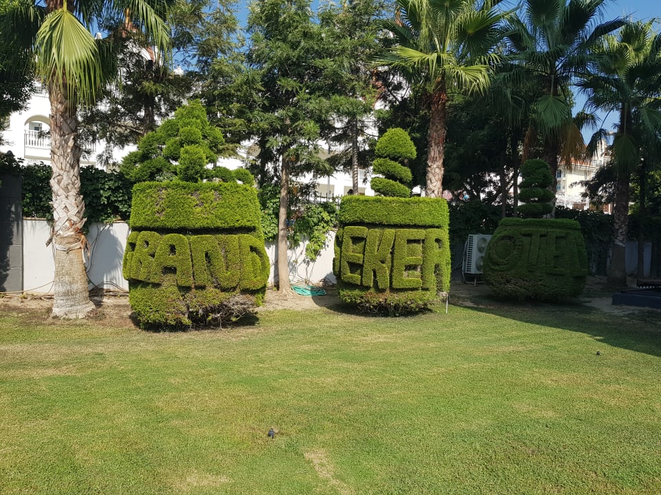 Gartenanlage Grand Seker Hotel