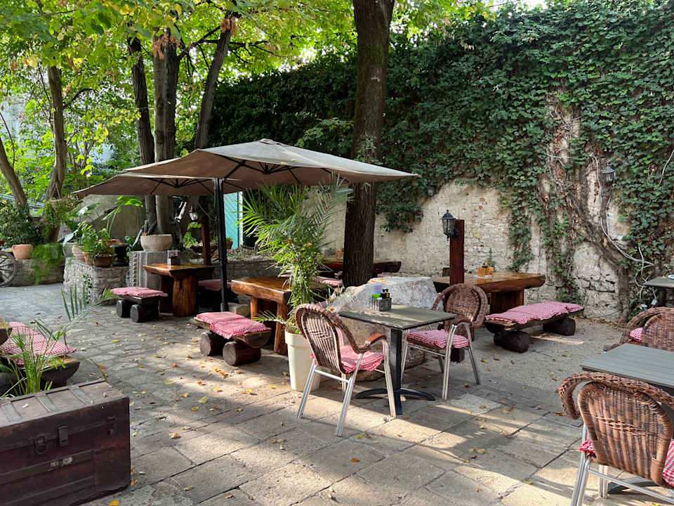 Gastro Central Palace Apartment