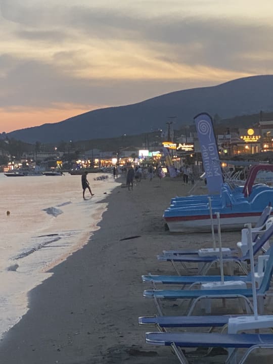 Strand Domes Aulūs Zante, Autograph Collection