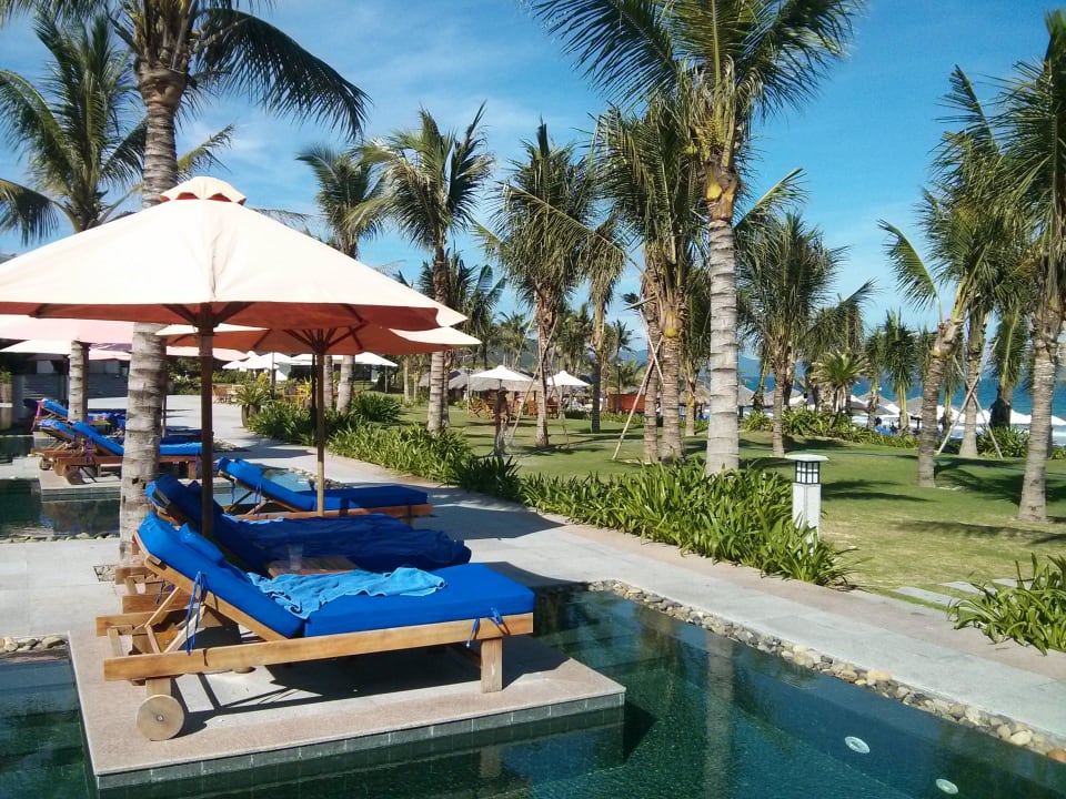 Pool am Strand Cam Ranh Riviera Resort & Spa