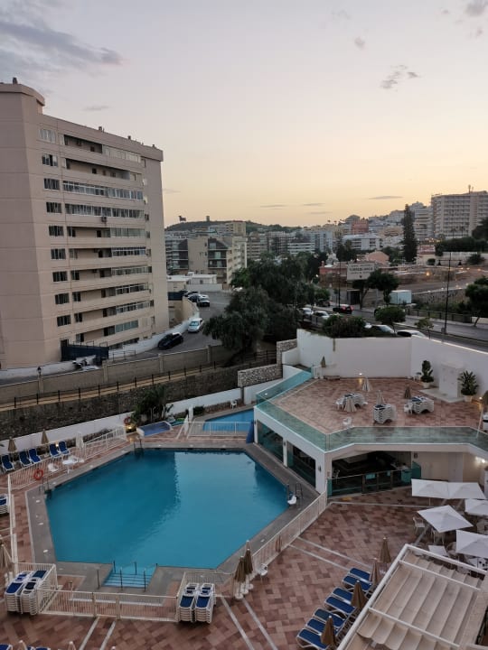 Pool Globales Gardenia