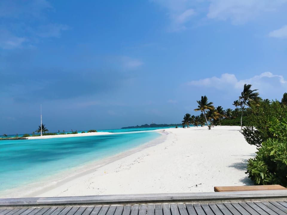 Strand Le Meridien Maldives Resort & Spa
