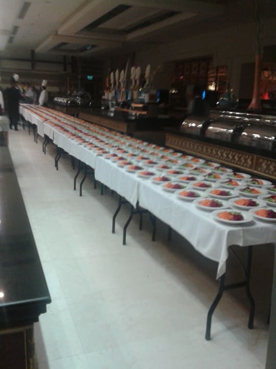 Der nachtisch ist vorbereitet Diamond Excellence Resort & Spa