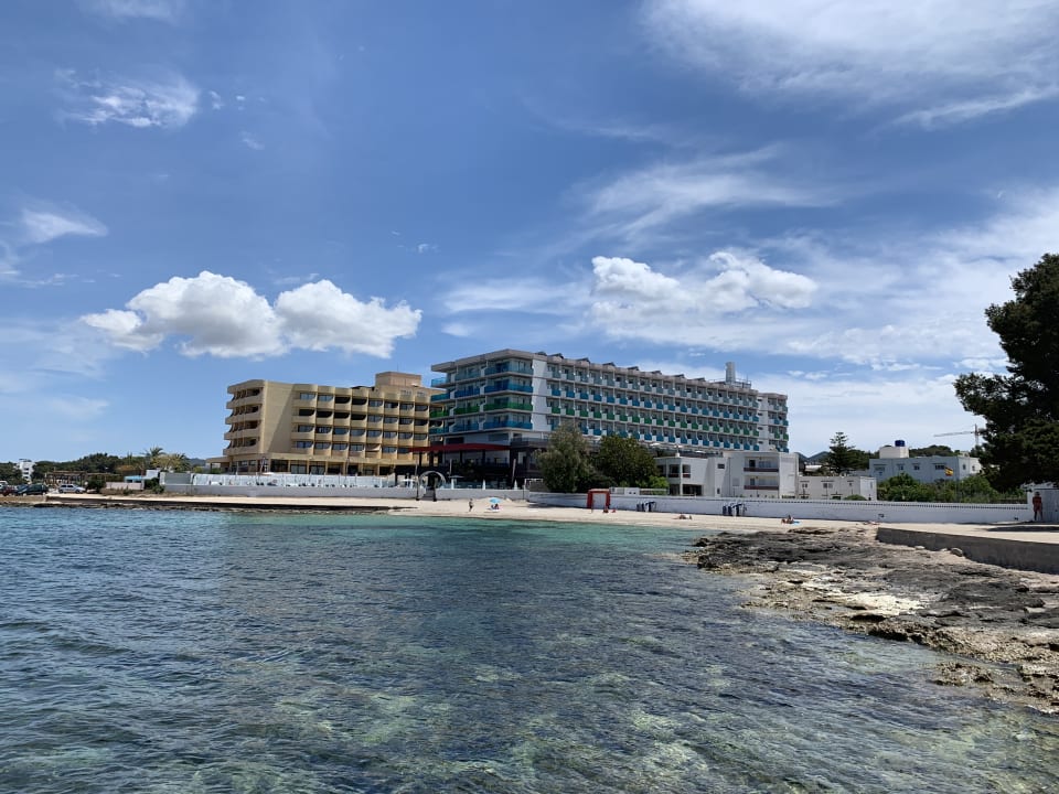 Außenansicht AxelBeach Ibiza Suites Apartments Spa & Beach Club