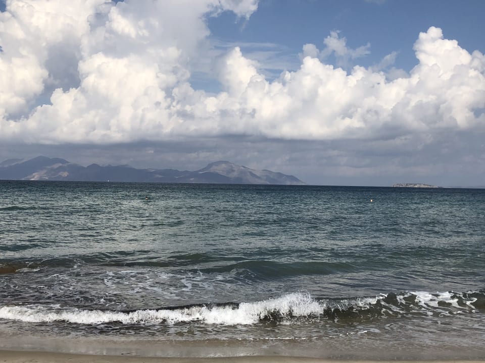 Strand Neptune Luxury Resort