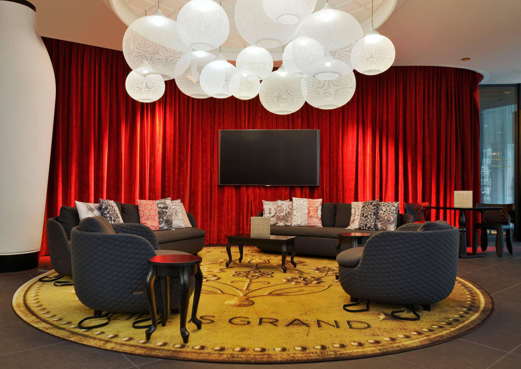 Puregold Bar Kameha Grand Zürich, Autograph Collection