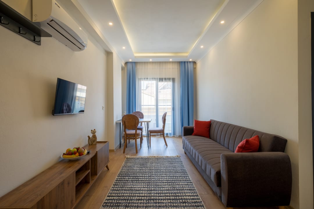 Zimmer Tanrise City Residence