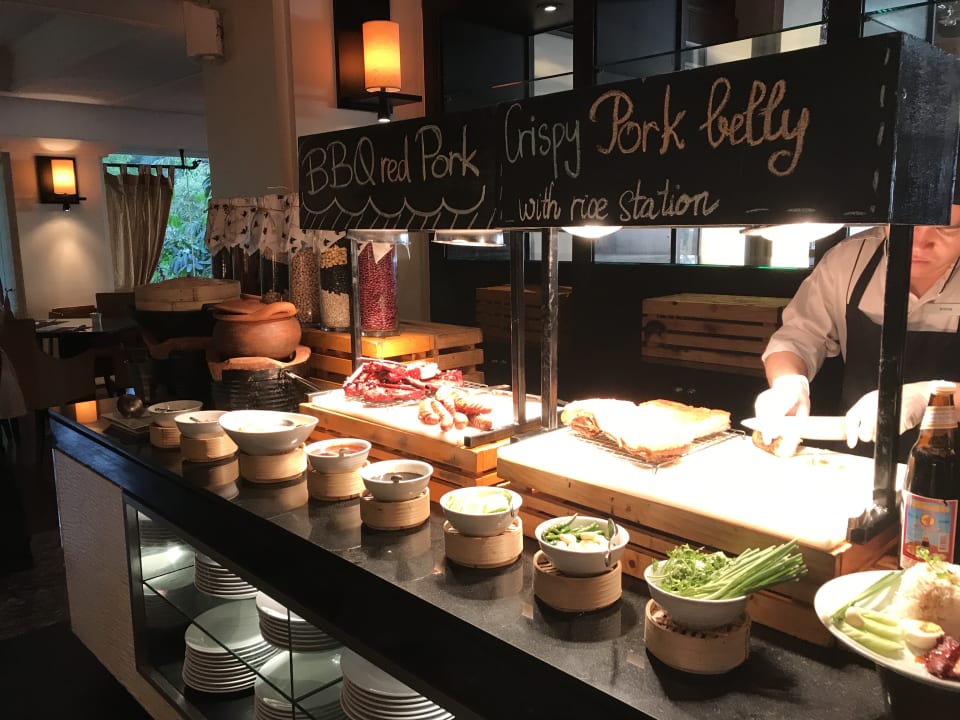 Gastro JW Marriott Phuket Resort & Spa