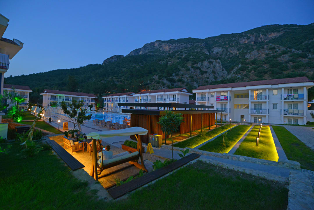Außenansicht Belcekum Beach Hotel