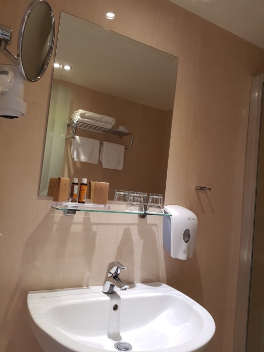 Zimmer Apollonia Beach Resort & Spa