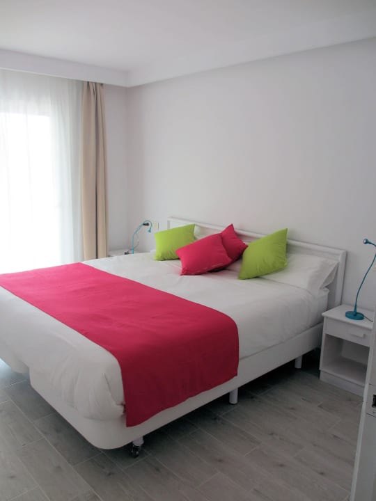 Schlafzimmer des Appartements Guya Wave Hotel