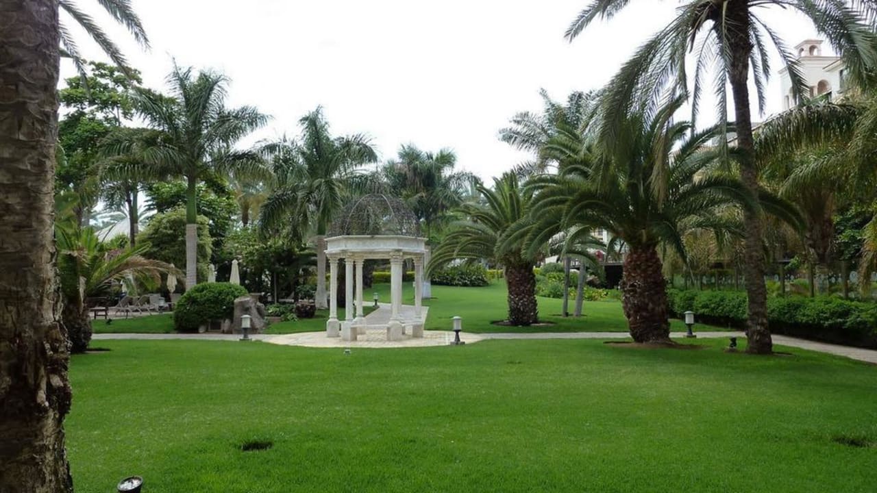 Ein klitzekleiner Teil vom Garten Lopesan Costa Meloneras, Resort & Spa