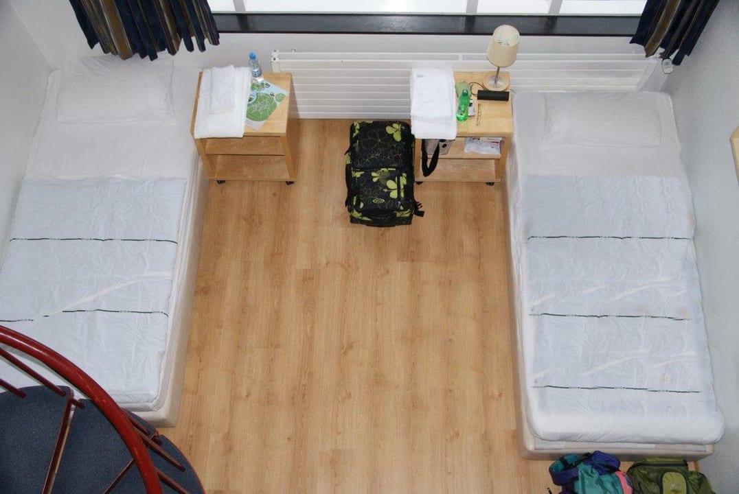 Blick vom "Obergeschoss" des Zimmers nach unten Hotel Edda Egilsstadir