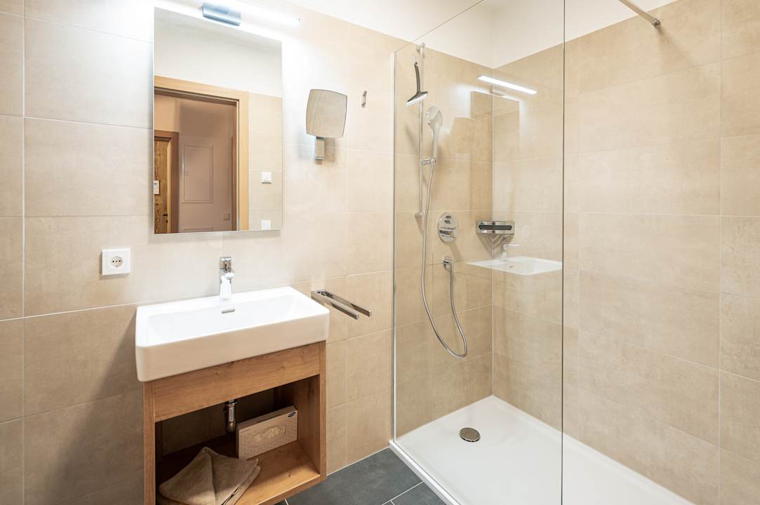 Zimmer AlpenParks Wildbach Lodge Hochkönig