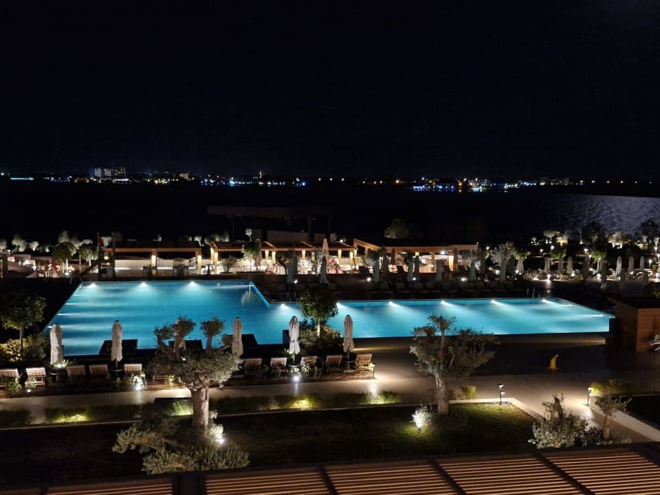 Pool Anda Barut Collection