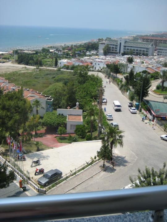 Weg zum Strand Side Alegria Hotel & Spa - Adults only +16