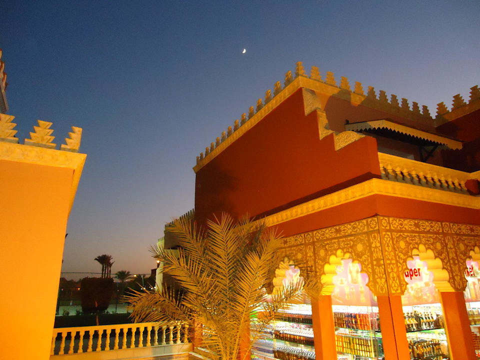 Вечерняя прогулка по отелю Pickalbatros Alf Leila Wa Leila Resort - Neverland Hurghada