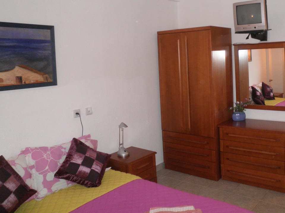 Studio (3 Adults+1Child) Hotel Nestor