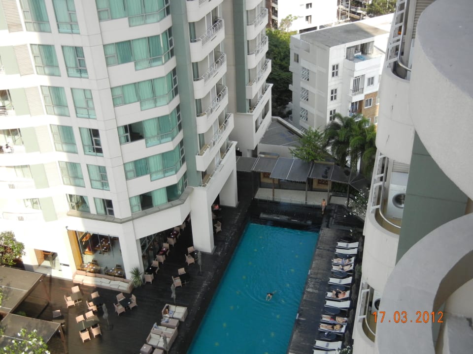 Swimming-Pool JC Kevin Sathorn Bangkok Hotel