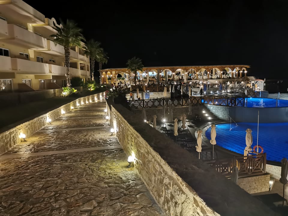 Außenansicht Hotel Kalithea Horizon Royal