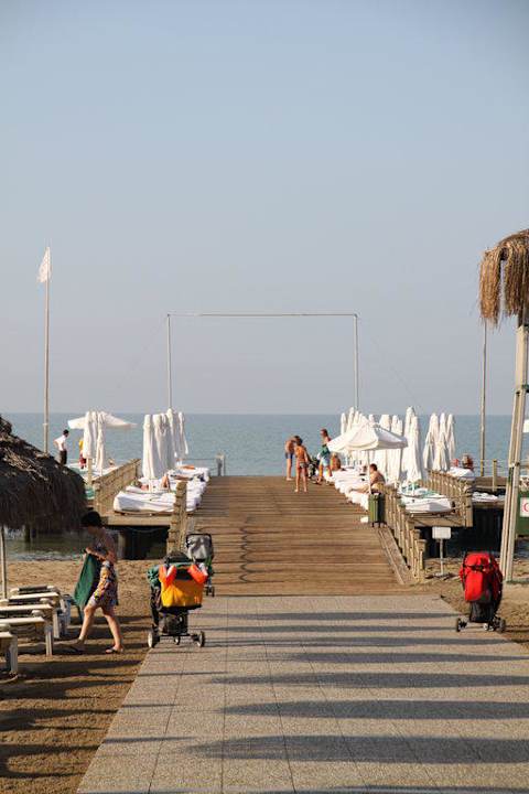 Steg am Strand  Voyage Belek Golf & Spa