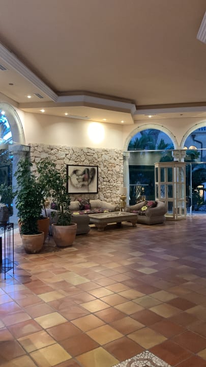 Lobby Lago Garden