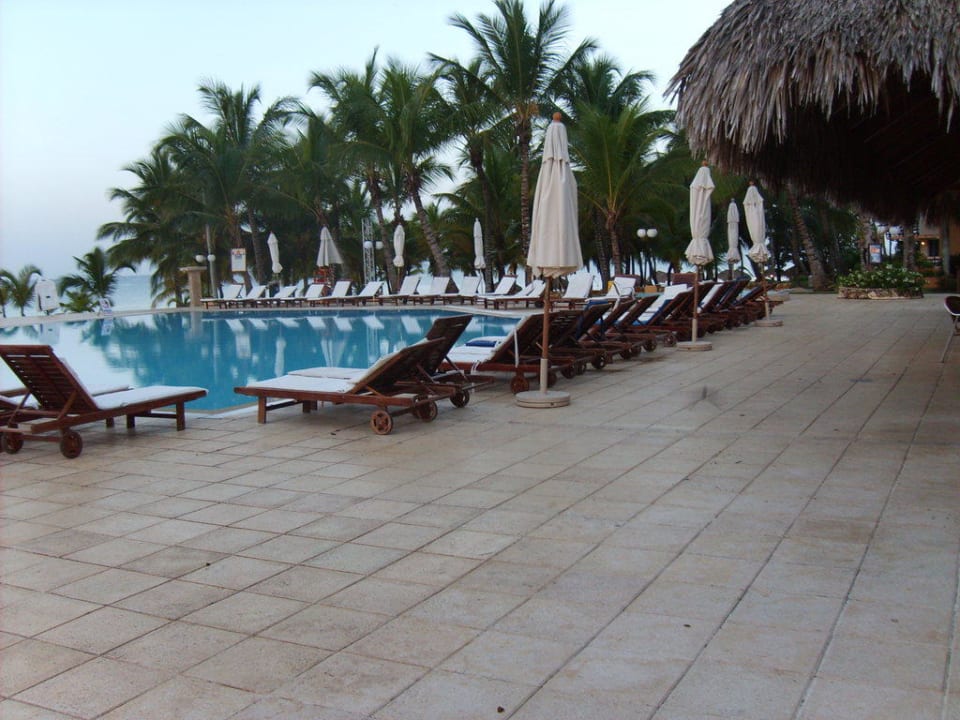 Morgens am Pool Hotel Viva Dominicus Palace by Wyndham-All Inclusive Resort