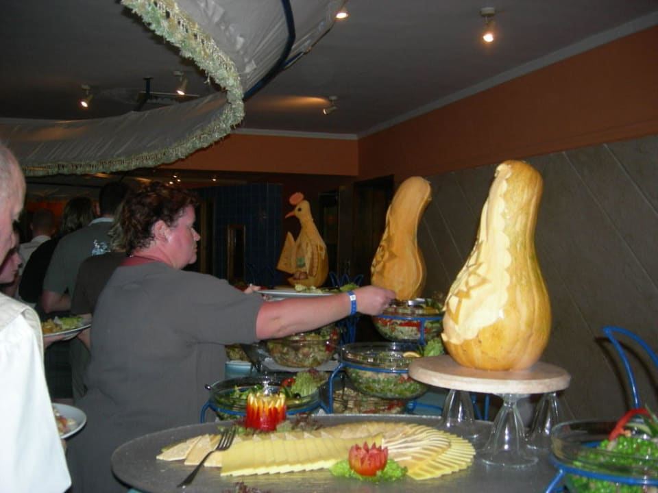 Beim Abendessen Giftun Azur Resort