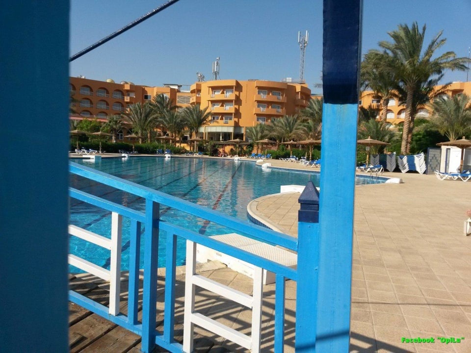 Die Poolanlage Golden Beach Resort