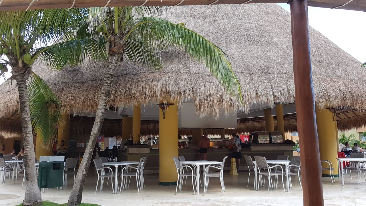 Bar direkt am Pool Viva Azteca by Wyndham - All Inclusive Resort