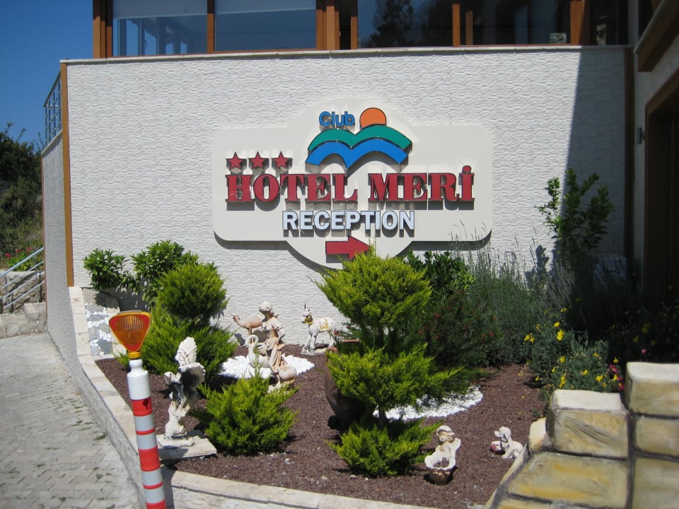 Lobby Hotel Meri