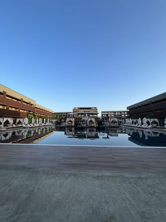 Pool Jacaranda Luxury Resort