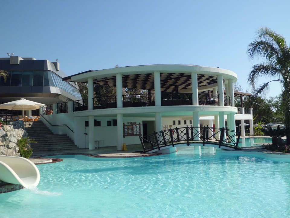 Pool mit Rutsche Hotel Calypso Beach